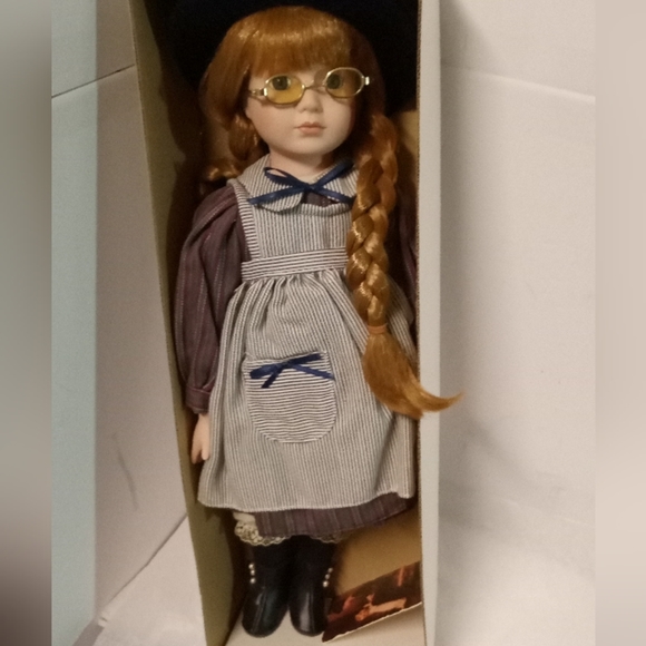 Vintage Tender Heart Treasures European School Boy & Girl Porcelain Doll… - Picture 3 of 4